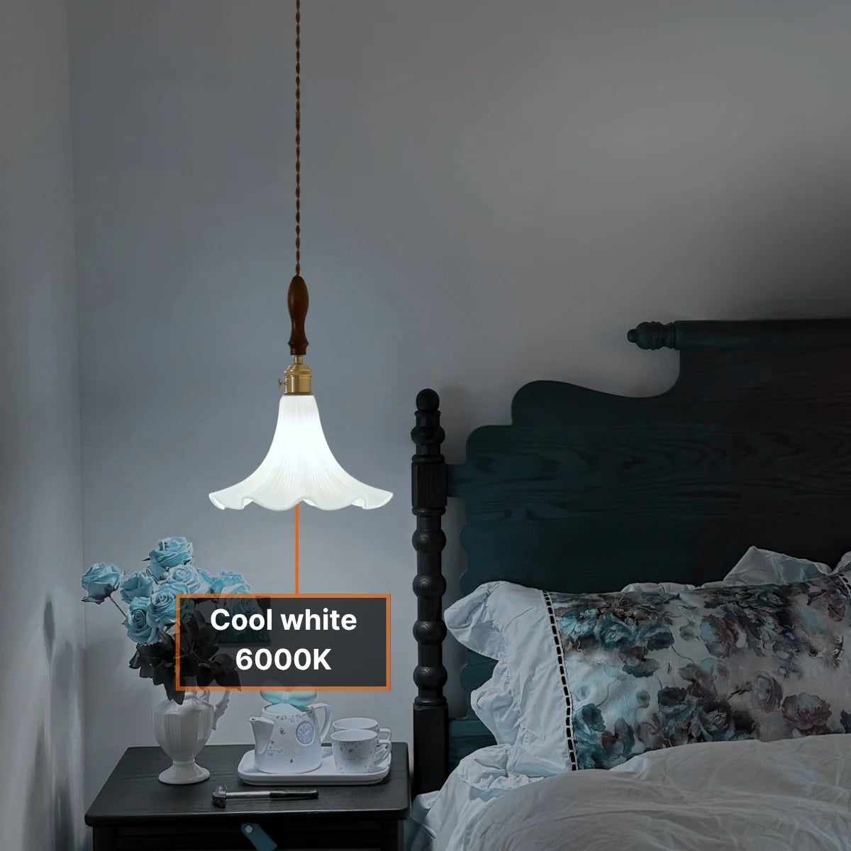 Flower-Shaped Pendant Lamp