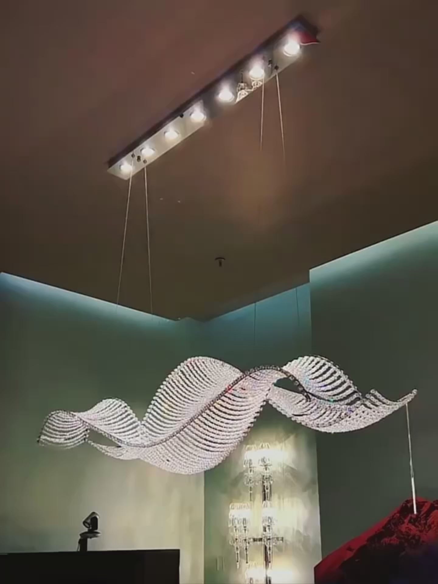 Dreamy Chandelier Dining Room Light Fixtures-Modern Large Wave Design Crystal Chandelier for Dining Room Video